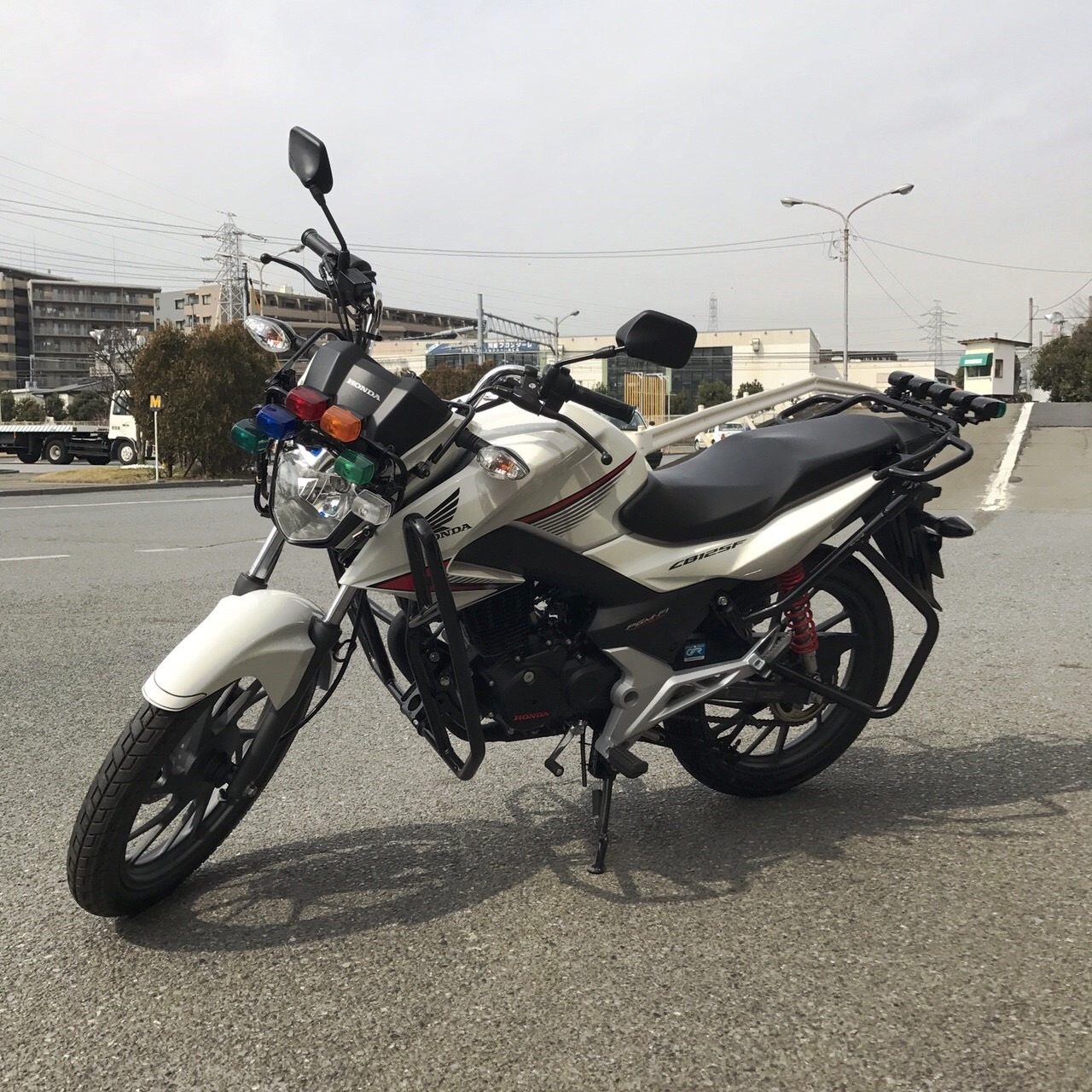 HONDA CB125F